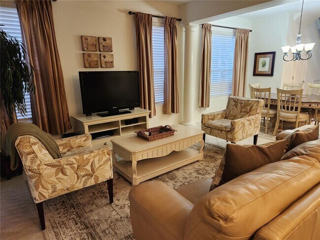 Foto del edificio - 8119 Villa Grande Ct