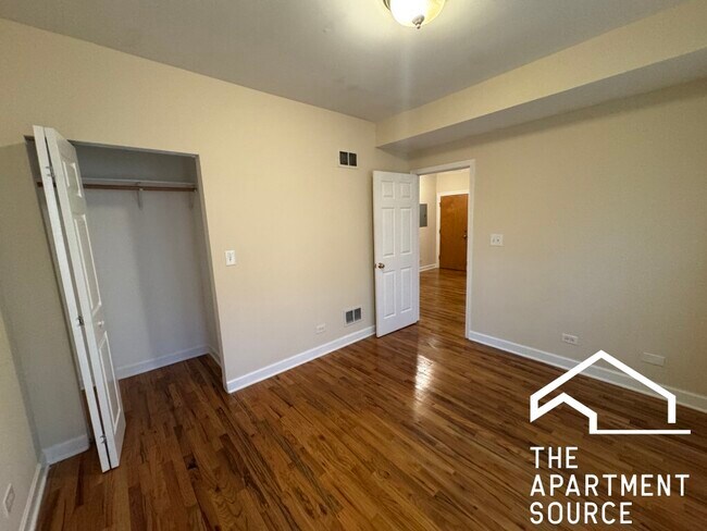 Foto del edificio - 2257 W Rosemont Ave