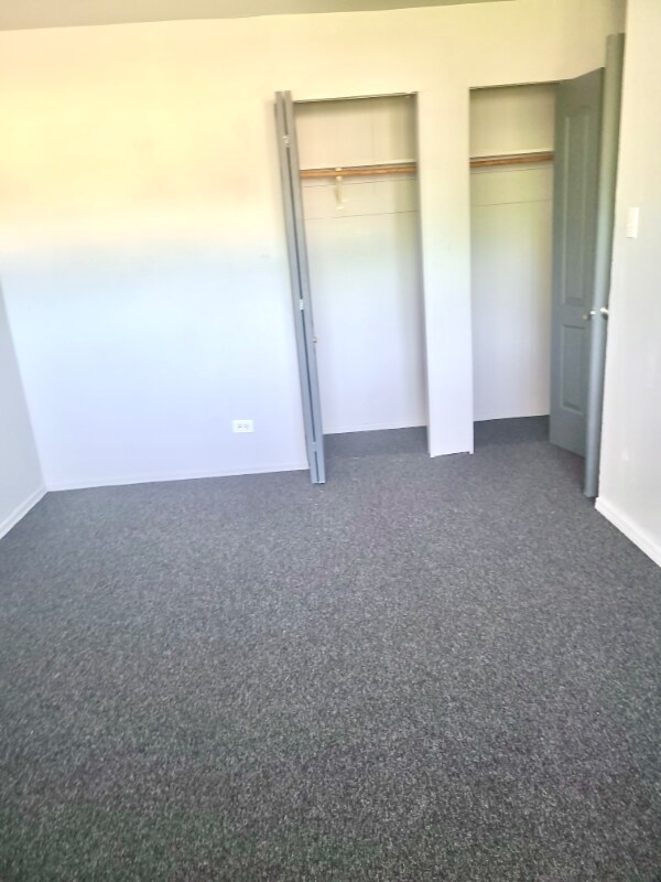 Foto del edificio - 546-552 Gregory Dr