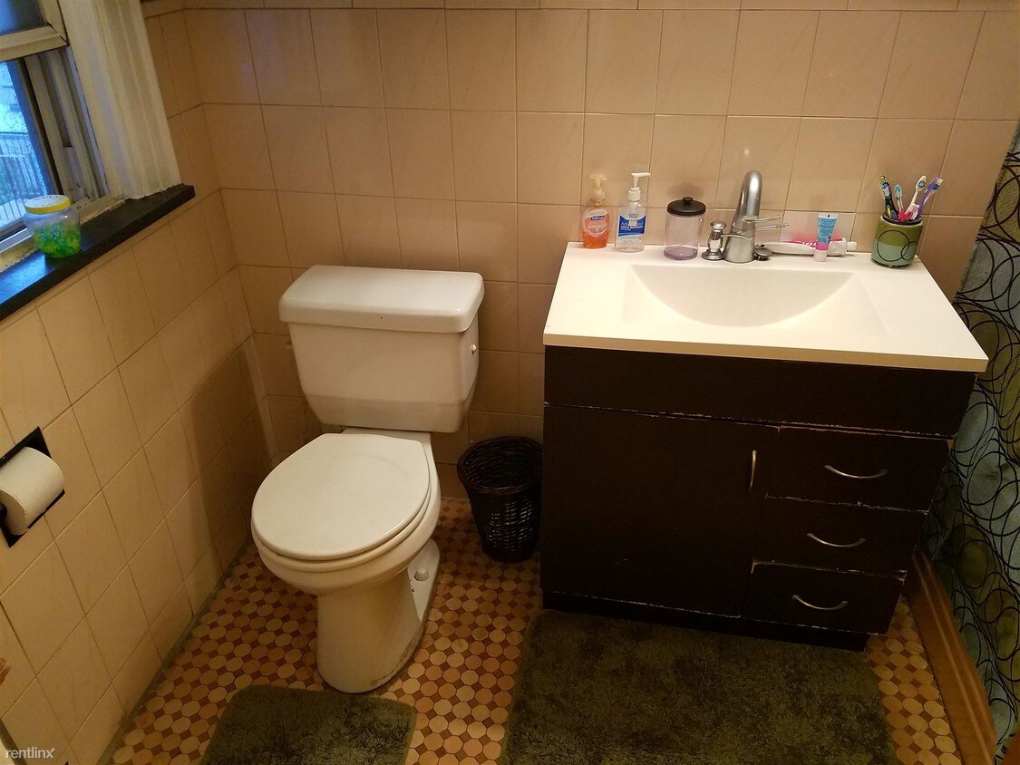 Foto del edificio - 2750 Seymour Ave