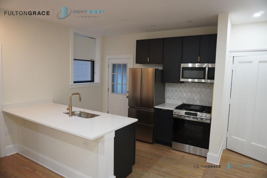 Primary Photo - 5 bedroom in Chicago IL 60625