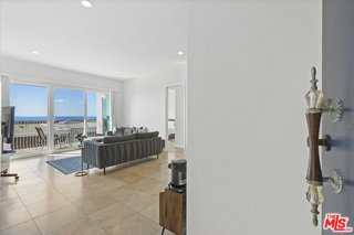 Foto del edificio - 18103 W Coastline Dr