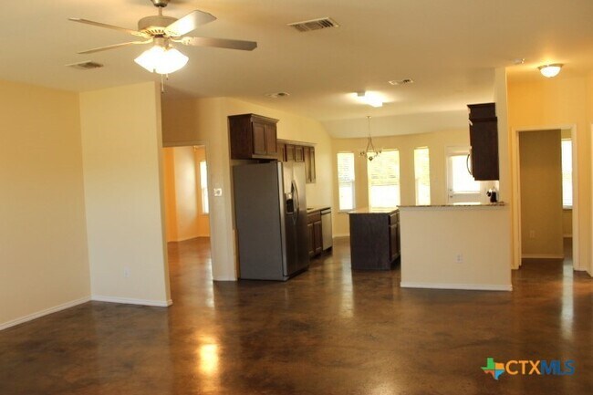 Foto del edificio - 2521 Heartland Ave