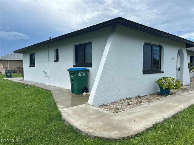 Foto del edificio - 729 SW 46th St