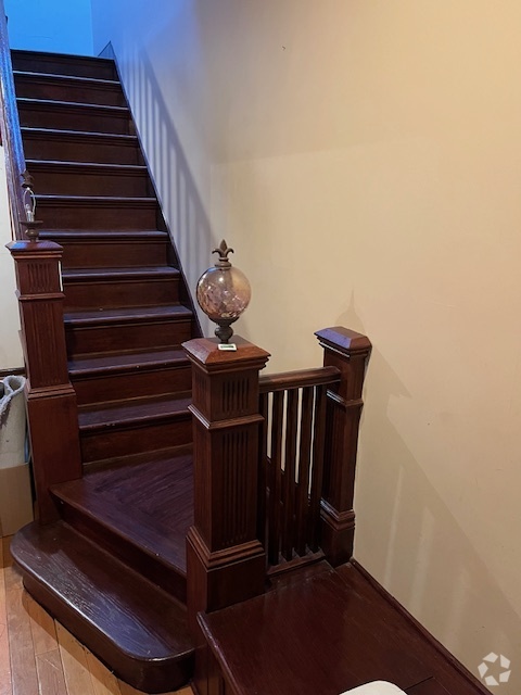 Building Photo - 415 84th St