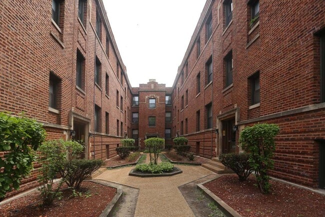 Building Photo - 929 W Sunnyside Ave
