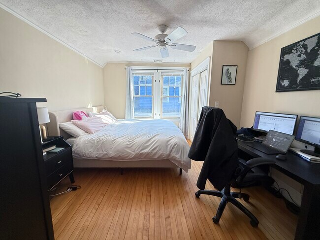 Foto del edificio - 5 Mapleton St