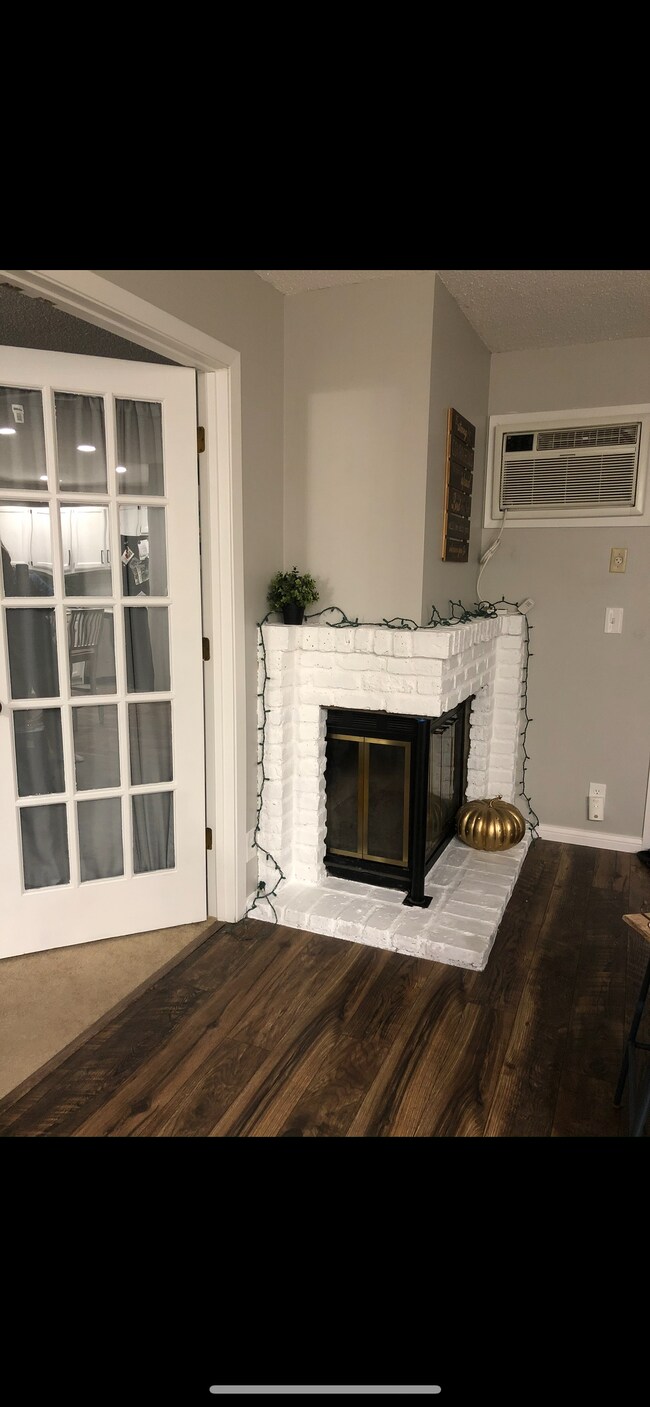 Foto del edificio - 2160 Ridge Dr
