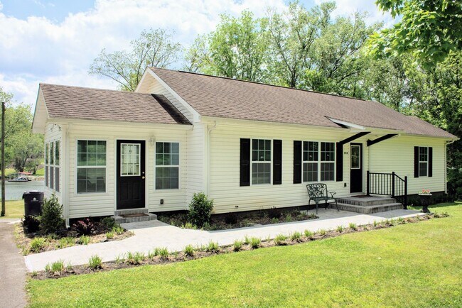 Building Photo - 4518 Holston Hills Rd