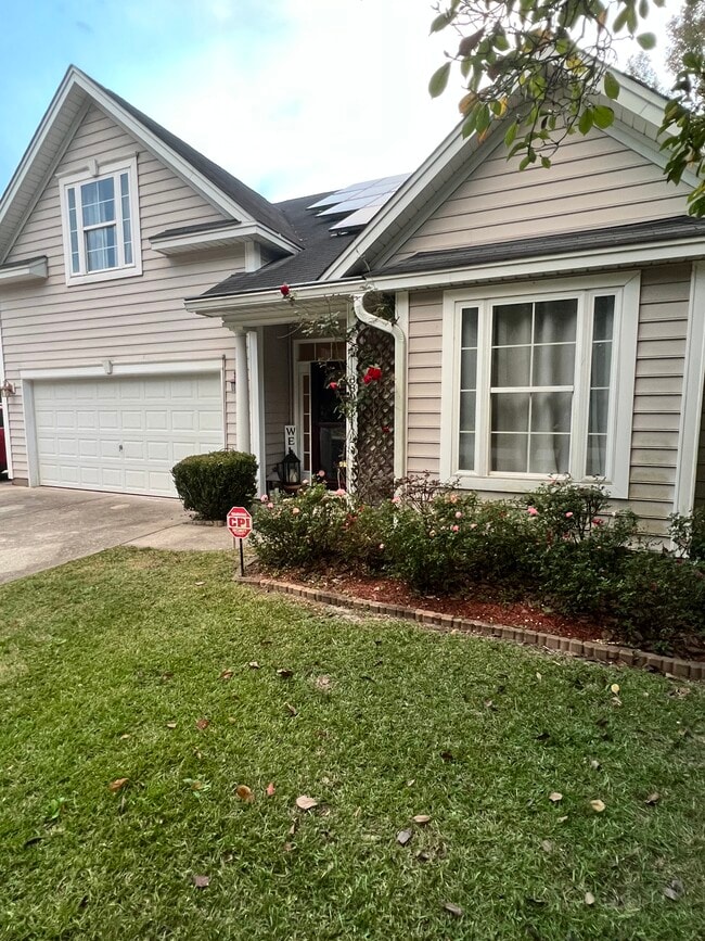 Building Photo - 8807 Antler Dr