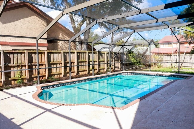 Foto del edificio - 8320 SW 39th Ct