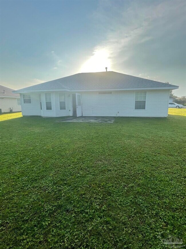 Building Photo - 208 Darrah Cir