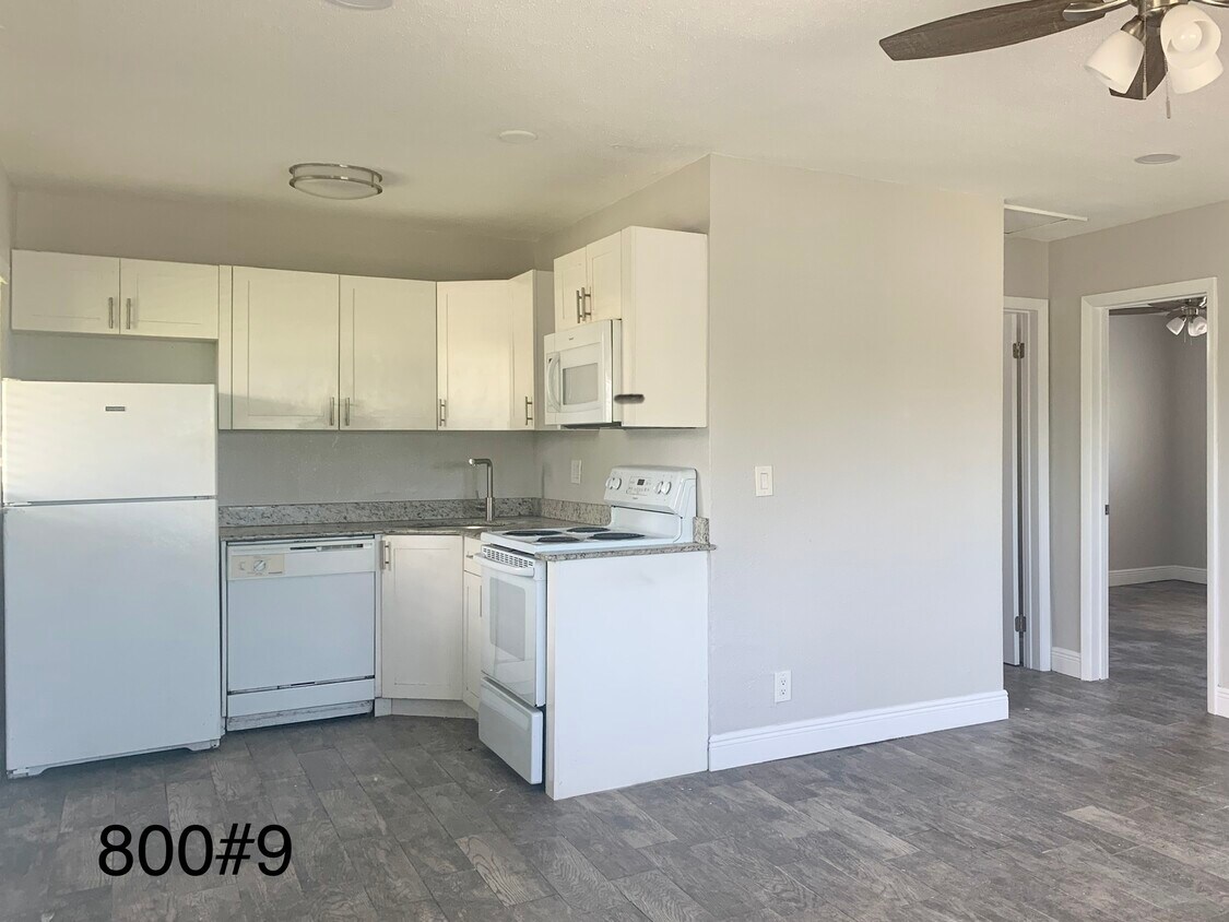 Foto principal - 800 NE 14th St