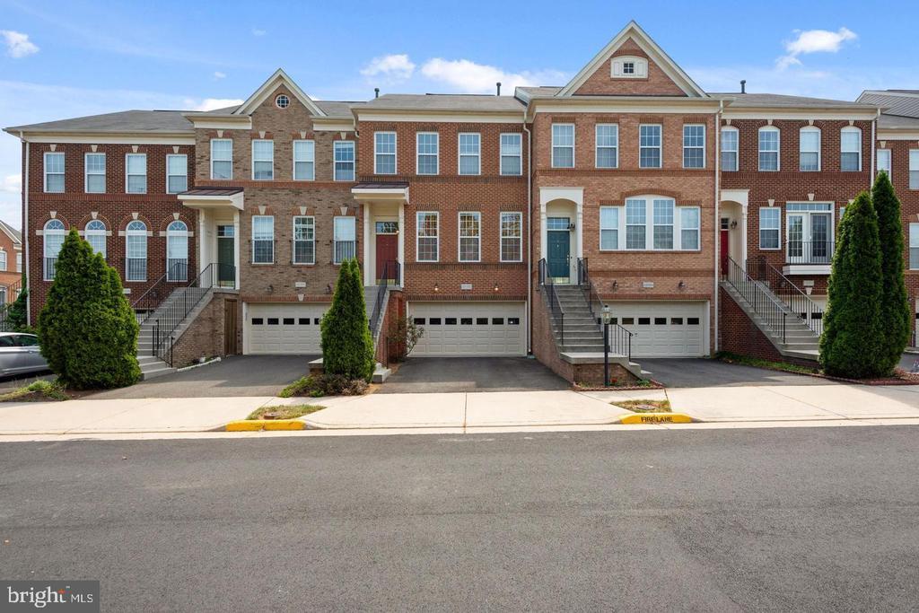 Foto principal - 22052 Dilworth Square