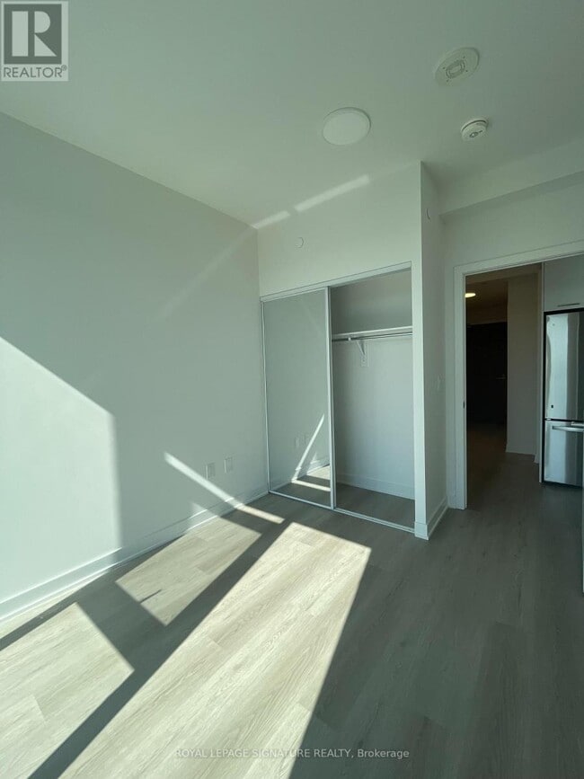 Building Photo - 40 Lagerfeld Dr