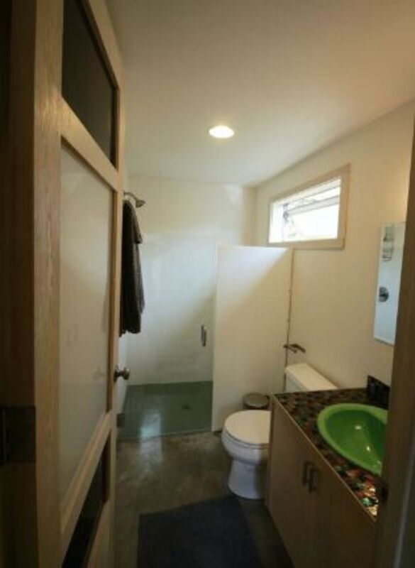 Building Photo - 4022 39th Ave S
