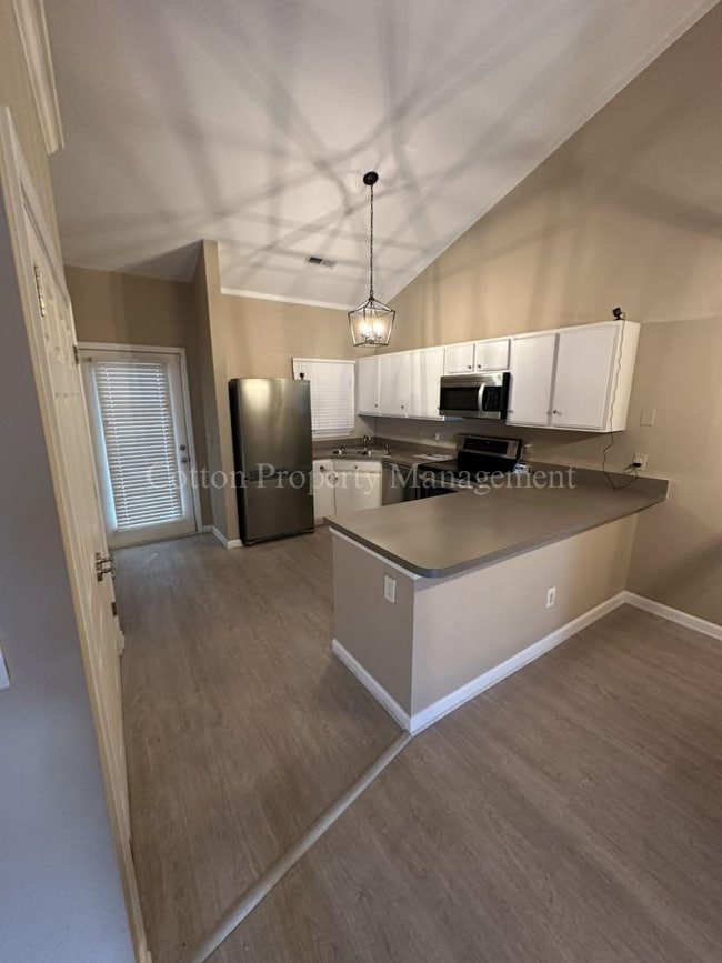 Building Photo - 207 Hibiscus Way