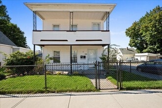 Building Photo - 19 Orient St