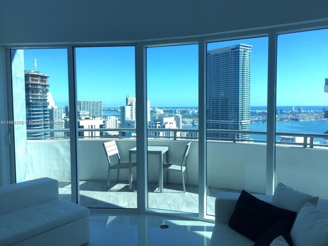 Foto del edificio - 60 SW 13th St