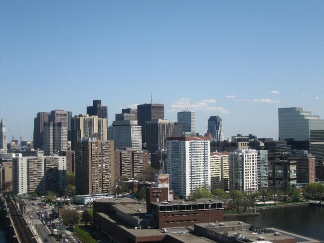 Building Photo - 2 Leighton St