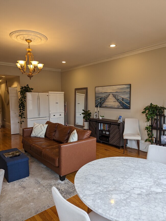 Building Photo - 16 Commonwealth Ave