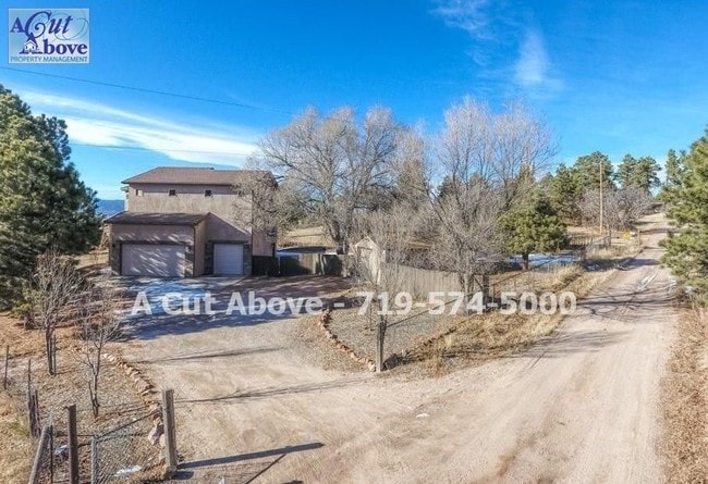 Building Photo - 6 Bedroom Home off Powers and Old Ranch Road