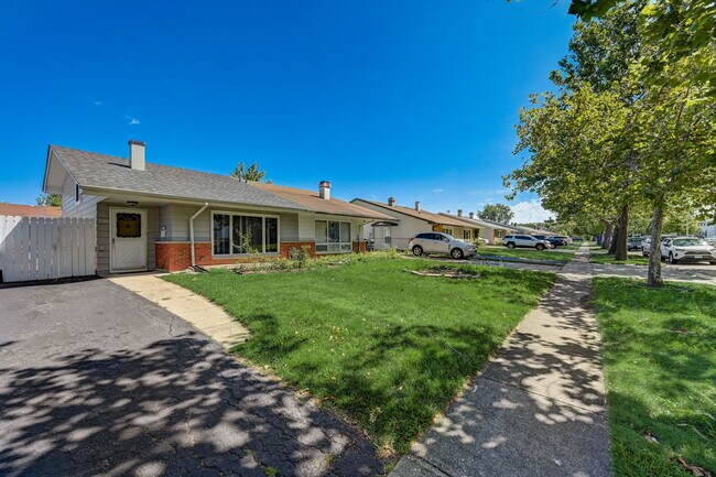 Building Photo - 286 Grissom Ln