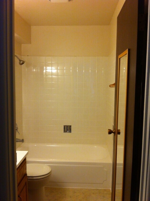 Building Photo - 3 Villa Verde Dr