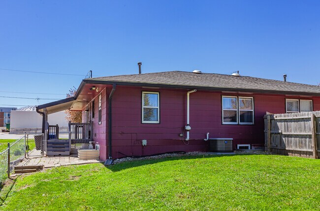 Exterior trasero - 2019 Payton Ave