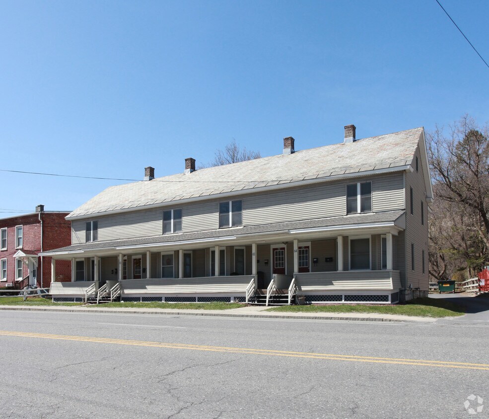Foto del edificio - 58-64 Howland Ave