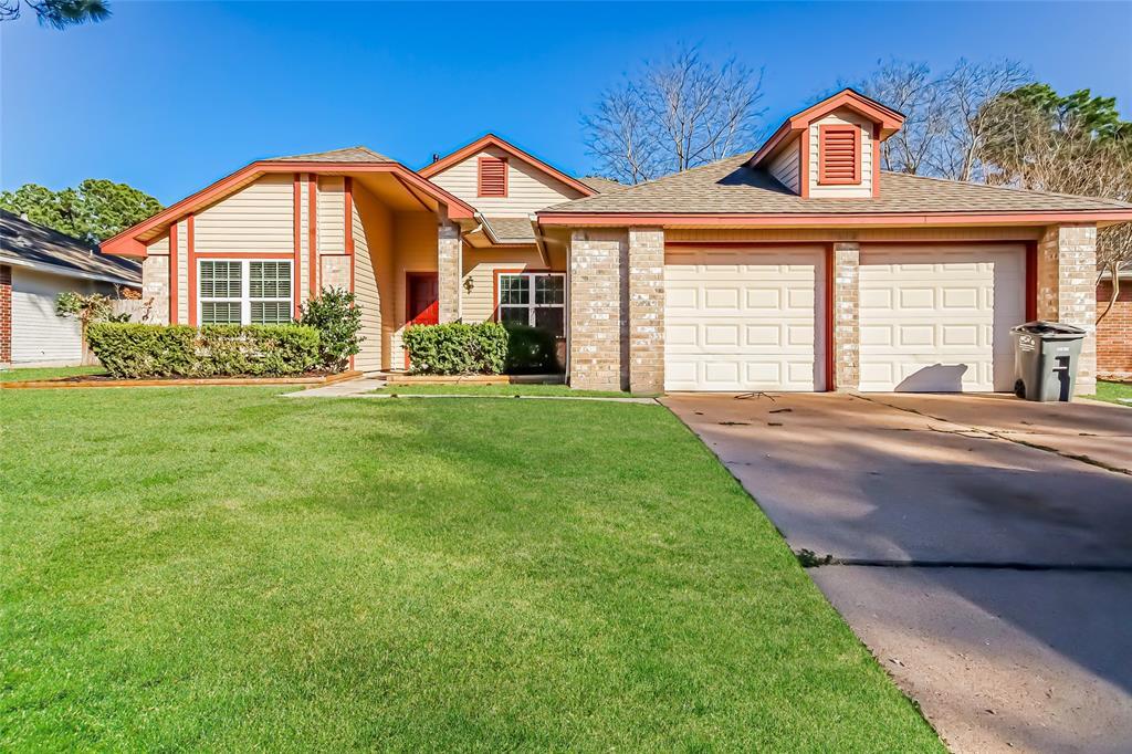 Foto principal - 8610 Greenleaf Lake Dr