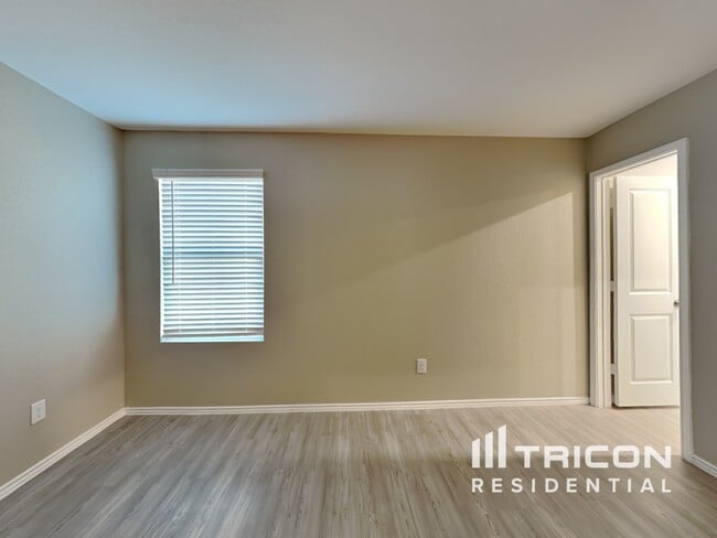 Building Photo - 9607 Littleton Grist