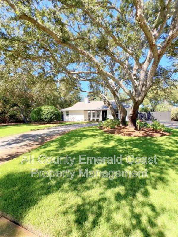 Building Photo - 4104 Indian Bayou N