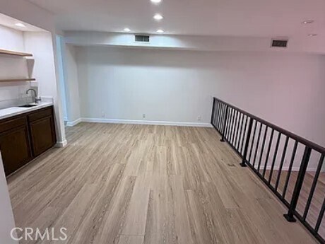 Foto del edificio - 5345 White Oak Ave