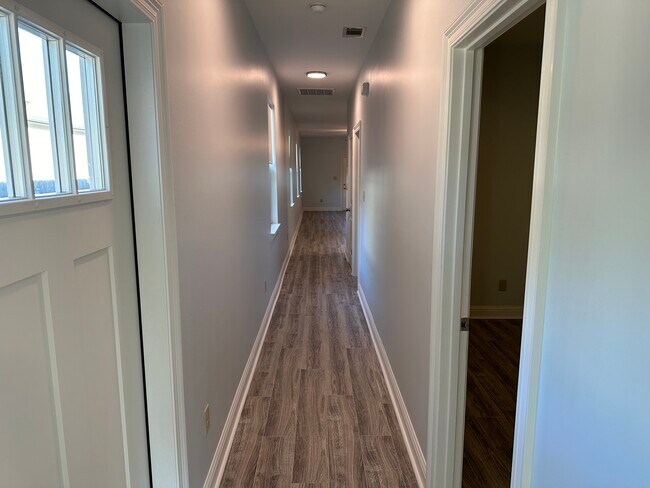Foto del edificio - 5534 Woodlawn Pl