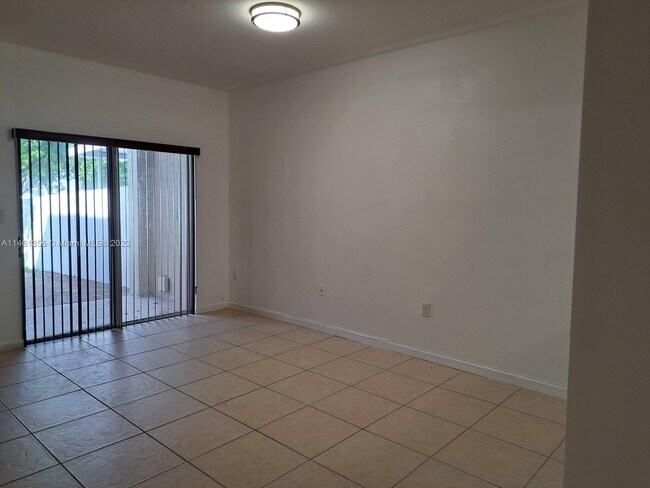 Building Photo - 27556 SW 142nd Ave