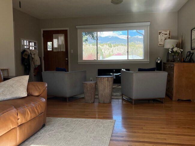 Foto del edificio - 729 N 31st St