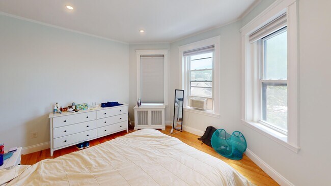 Building Photo - 311 Allston St