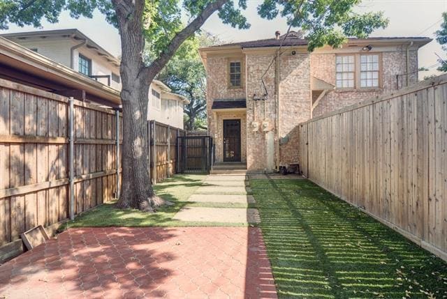 Building Photo - 4417 Normandy Ave