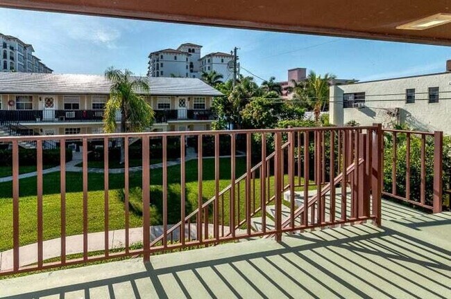 Foto del edificio - 108 Bravado Ln