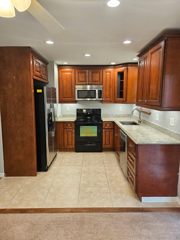 Kitchen - 87 Tansboro Rd