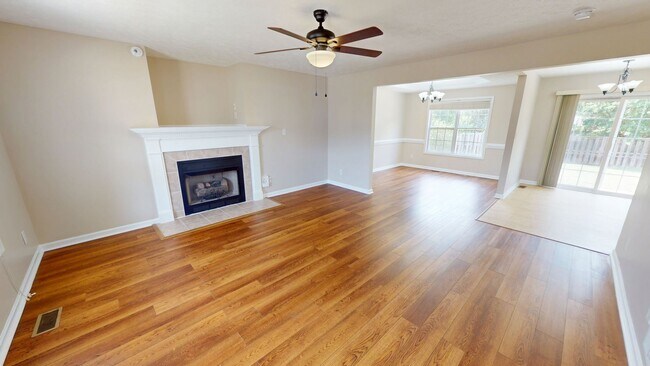 Foto del edificio - 4 Bedroom Gem Less Than 30 Minutes from Fort Bragg!
