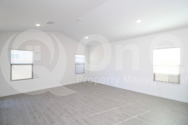 Foto del edificio - 7869 N 80 Dr