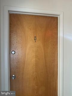 Foto del edificio - 309 Trinity Ct