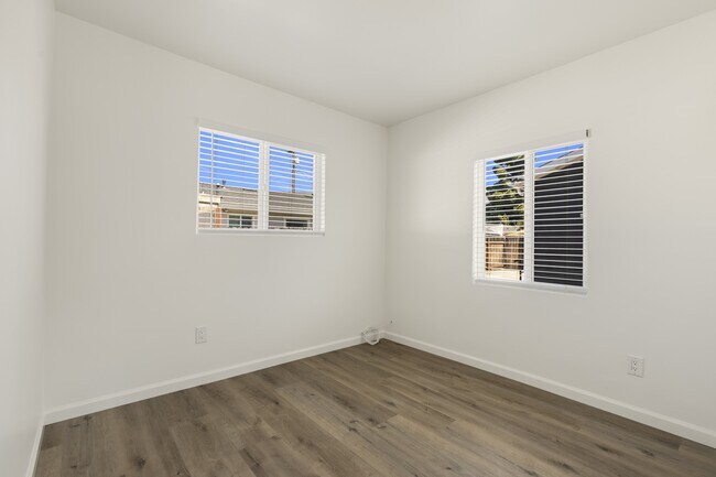Building Photo - 4822 8th St