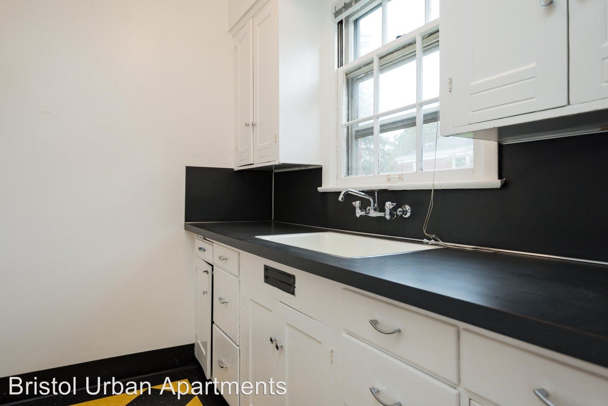Foto principal - 5525 NE Sandycrest Terrace