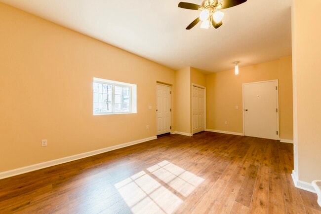 Building Photo - 12 Cunliffe Way