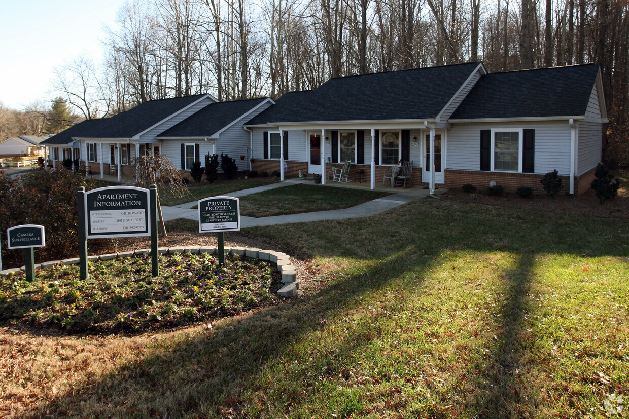 Foto del edificio - Woodbridge Apartments
