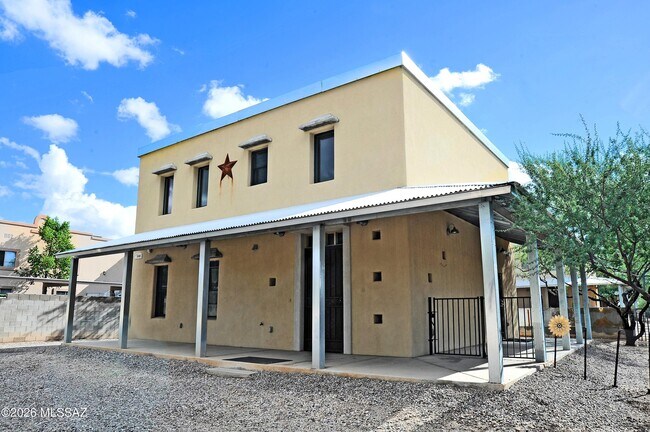 Building Photo - 1040 E Halcyon Rd