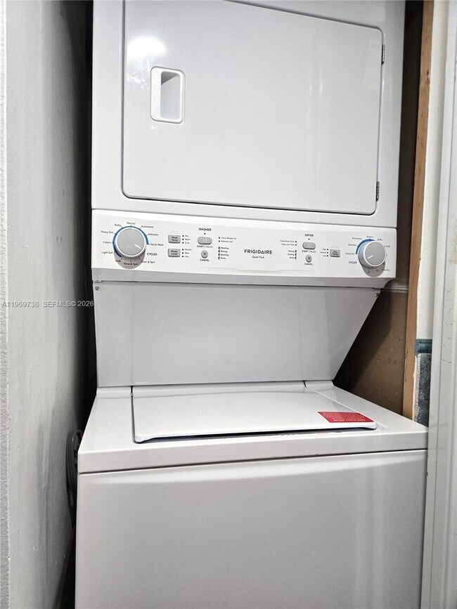 Foto del edificio - 300 NW 107th Ave